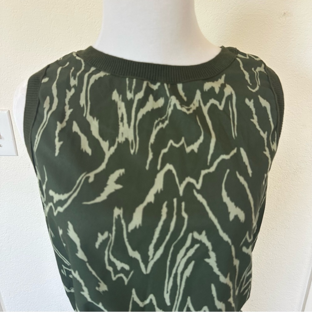 Athleta Rincon Printed Dress,Voyage Voyage Eucalyptus Olive XS - Picture 9 of 9